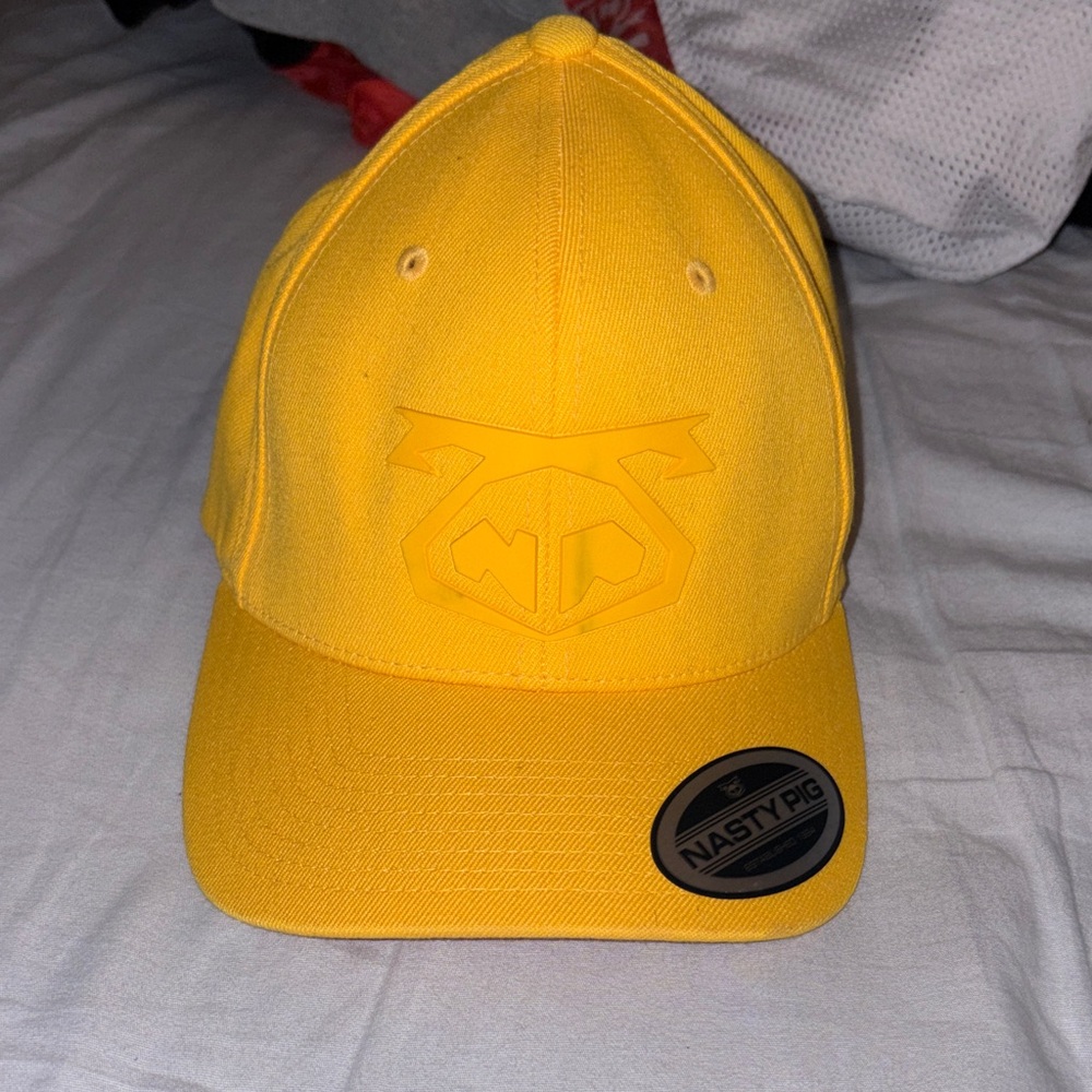 Nasty Pig Yellow snout cap rare